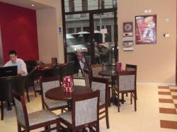 CAFENEA COSTA COFFEE Bucuresti 13.jpg